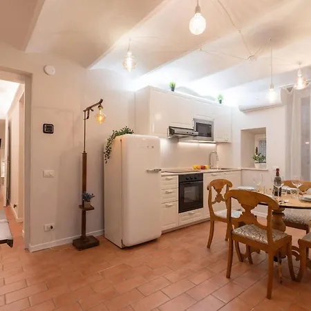 Sambrogio Suite-hosted By Sweetstay *