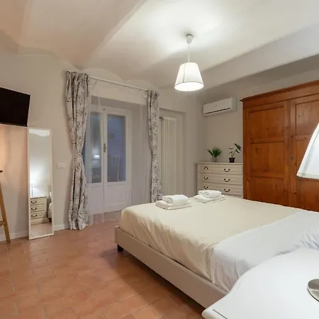 Sambrogio Suite-hosted By Sweetstay 아파트 *